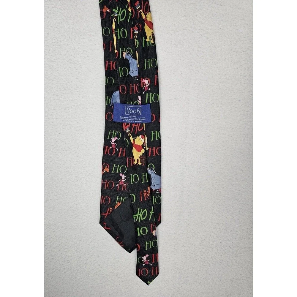 Disney Winnie the Pooh Friends Eeyore piglet Ho Ho Ho Christmas Holiday Neck Tie